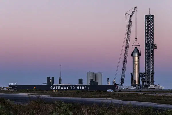 LIVE: SpaceX to launch first fully reusable rocket